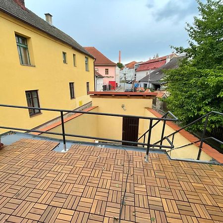 Apartman U Spinaru Trest Luaran gambar